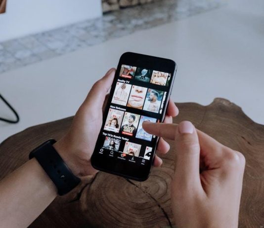 Streaming platforms that offer early access to new seasons and episodes Streaming platforms that offer early access to new seasons and episodes