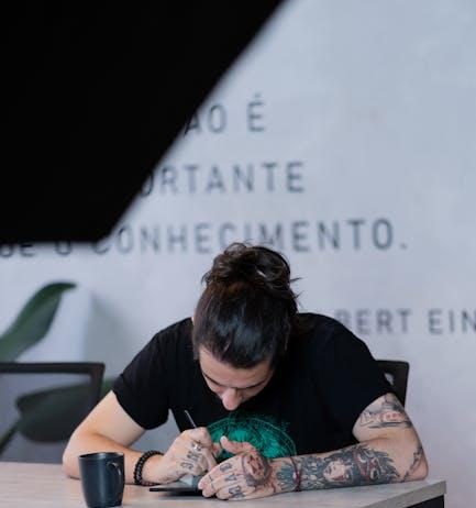 Should Smart TVs Offer Better Integration with Streaming Devices Should Smart TVs Offer Better Integration with Streaming Devices