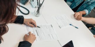 Comparing Streaming Services Based on Customer Support Comparing Streaming Services Based on Customer Support