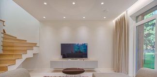 How to Speed Up Slow Streaming on Your Smart TV How to Speed Up Slow Streaming on Your Smart TV