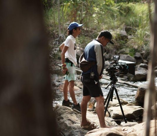 Best ways to stream movies without draining your mobile battery Best ways to stream movies without draining your mobile battery